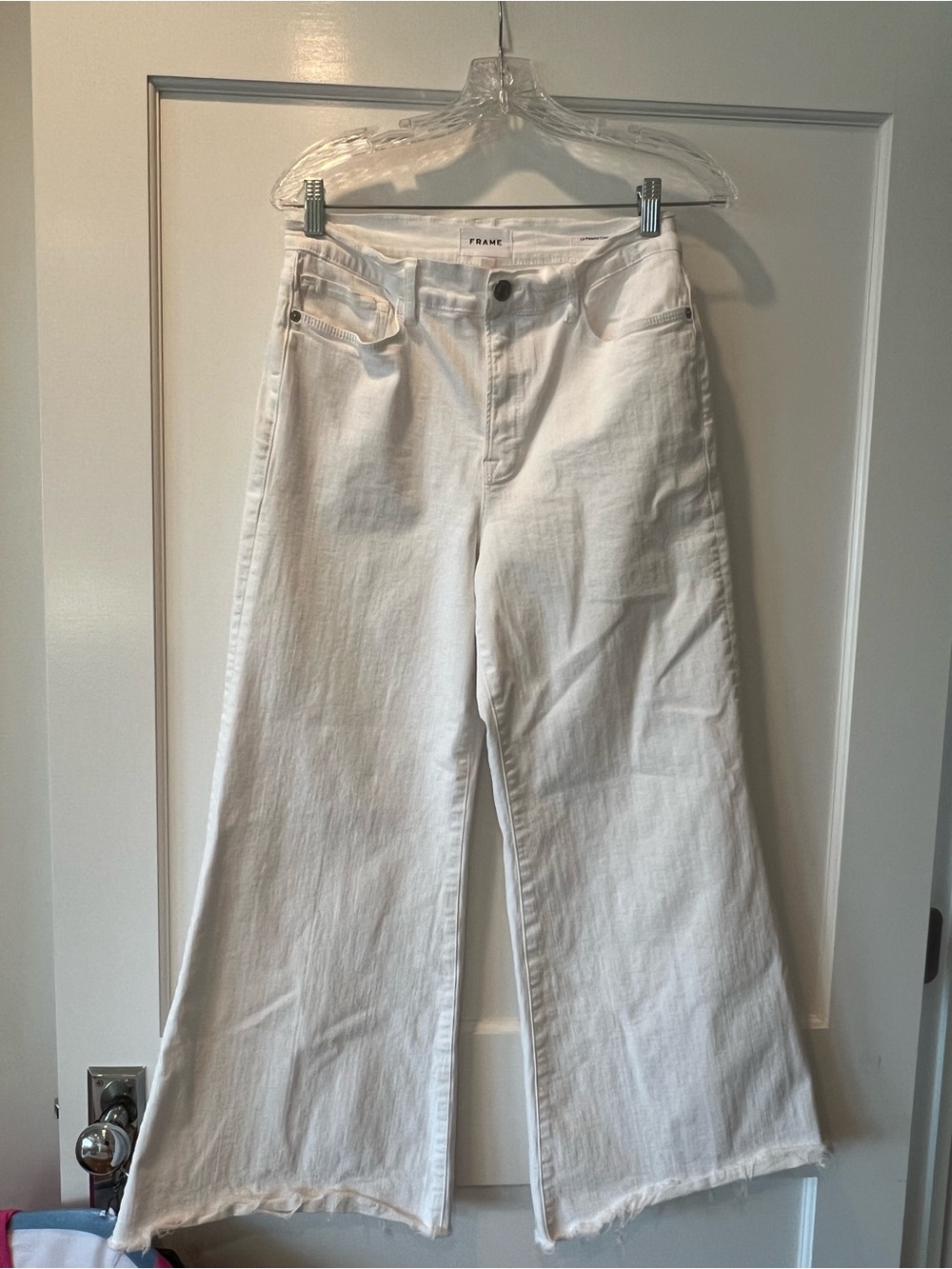 Frame Denim White Wide-Leg Jeans with Raw Hem